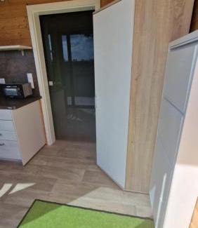 Bergen auf Ruegen Appartement | Wanderhütte