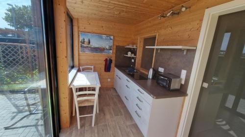 Bergen auf Ruegen Appartement | Wanderhütte