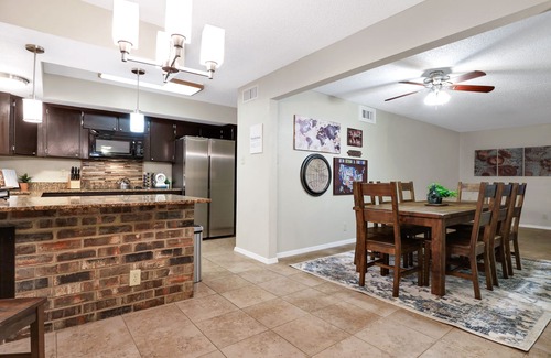 North San Antonio - SAT Maison | Wanderlust - A Birdy Vacation Rental