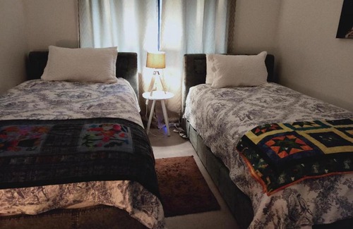 Derby Maison | Wanderlust Cottage