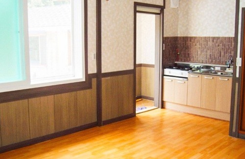 Wanju Maison | Wanju Haneurarae Cheotjip Pension