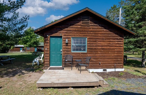 Taylors Falls Cabine | Wannigan Point Cabin #2