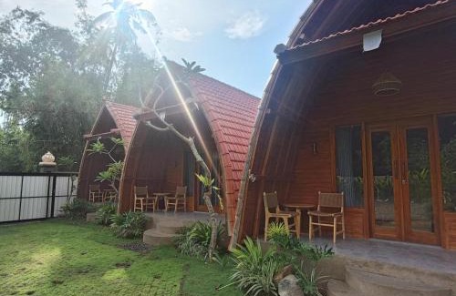 Manggis Maison | WArDiTa Paddy Lodge