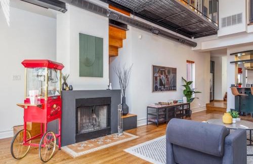 Midtown Toronto Appartement | Warehouse Style Loft near Yorkville