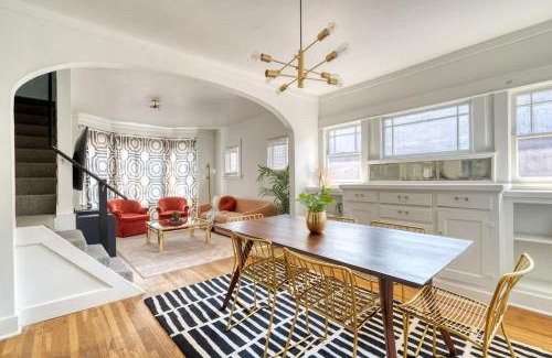 Hosford-Abernethy Appartement | Warhol Suite - Cozy Apartment - 92 WalkScore