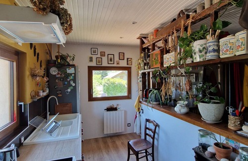 Dardilly Copropriété | Warm and bright apartment near Lyon
