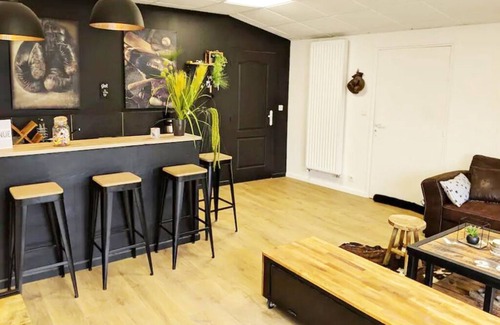 La Haie-Fouassiere Maison | warm dependence in the vineyards of Nantes