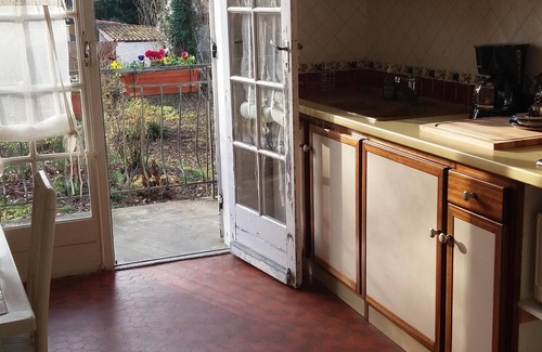Gradignan Maison | acogedora casa de 60m2 y jardín de 20 minutos de Burdeos