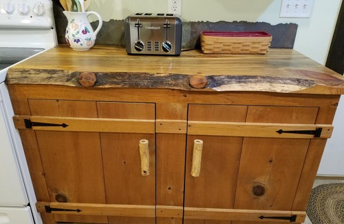 Swengel Cabine | Chaleureuse et invitante, cabine familiale sur le ruisseau.