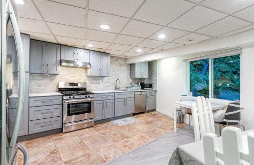 Canyon Heights Maison | Warm North Van Family Stay Perfect Winter Getaway