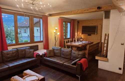 Thones Chalet De Ski | Warm, spacious house 10 minutes from the ski slopes or Lake Annecy