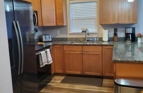 Salem Maison | Comforting, Quiet, Solar Pwr Home in Keizer Exurbs