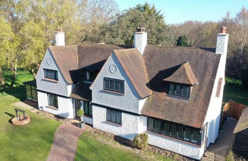 Woodham Walter Maison | Warren Lodge