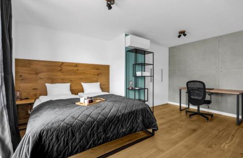 Praga Appartement | Warsaw Targowa Studio - 50m2, Top location - by Rentujemy