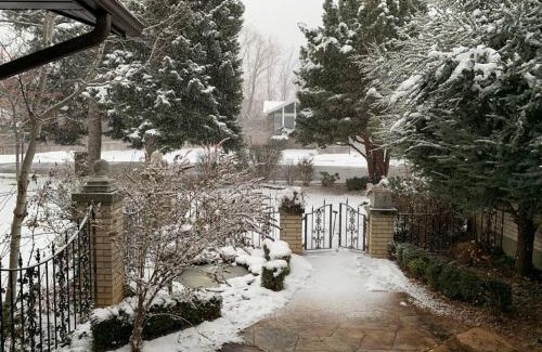 Murray Maison | Wasatch Front home with pool close to everything!
