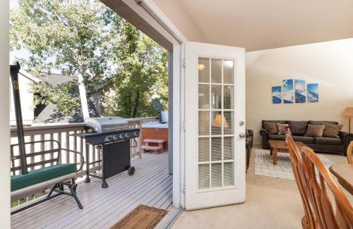 Cottonwood Heights Villa | Wasatch Grove - Prvt Hot Tub, Close to Resorts!