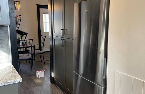 Waseca Maison | Waseca Haven: Your Modern, Renovated Furnished Retreat
