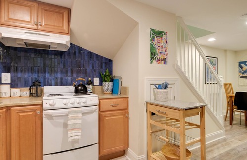 Mount Pleasant Appartement | Washington DC Apartment at Rock Creek Park!