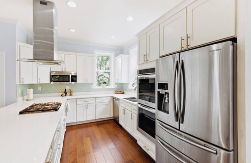 Takoma Maison | Washington DC Retreat! Elegant, Sunlit, Renovated Open-Plan Home