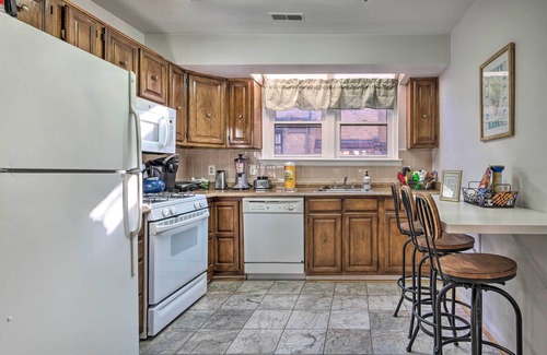 Fort Lincoln Maison | Washington DC Townhome 4 Mi to National Mall!