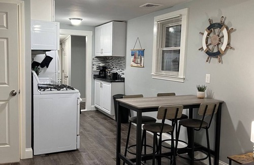 Salisbury Beach Appartement | Watch the Sunrise with coffee