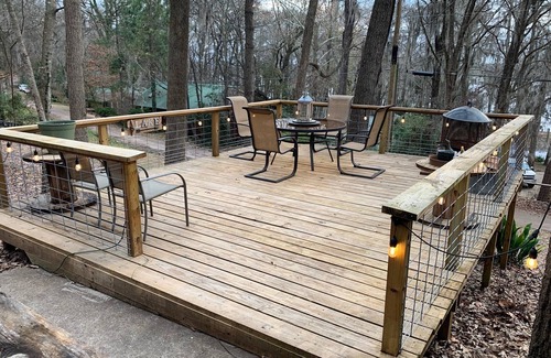 Jefferson Maison | Kayaks-Canoe-Boathouse-Water Access quiet North Shore of Caddo Lake- Frog Town