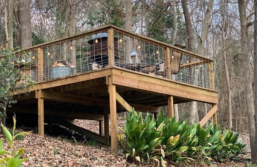 Jefferson Maison | Kayaks-Canoe-Boathouse-Water Access quiet North Shore of Caddo Lake- Frog Town