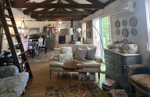 Gloucester Cottage | Water Front Cozy Cottage With amazing Sunset