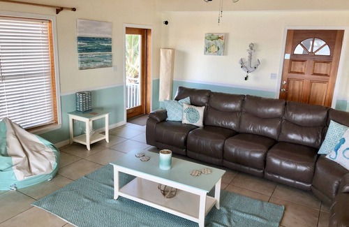 Breezeswept Beach Estates Maison | Accueil Water Front. Accès direct en eau profonde avec piscine privée / spa / quai et ascenseur