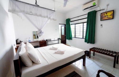 Anuradhapura Maison | Water Front Home Stay and Resort