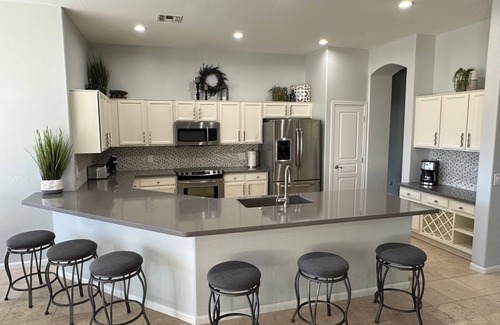 Ocotillo Maison | Water/Golf Course Backyard | Heated Pool Included in Price | Modern 3 bedroom