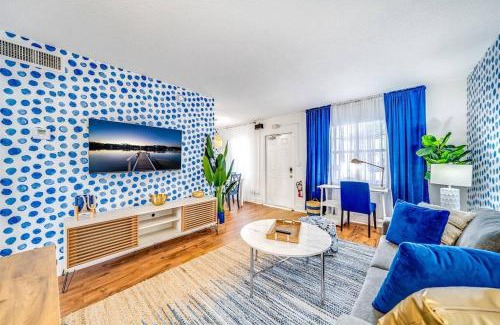 Survey Creek Appartement | Water View - King Bed - 1st Floor - Palm Wave Says