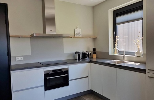 Balk Maison | Luxueuse villa sur l'eau indépendante avec ponton