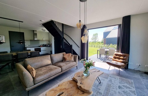 Balk Maison | Luxueuse villa sur l'eau indépendante avec ponton