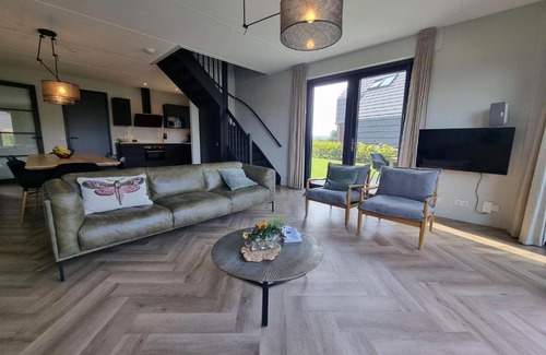 Balk Maison | Water Villa in Balk with Private Jetty