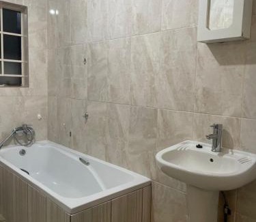 Rustenburg Appartement | Waterfall Deluxe