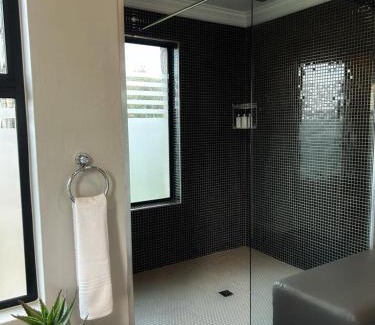 Dullstroom Maison | Waterfall House