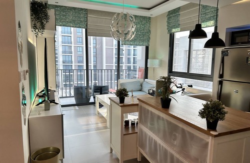 Muharraq Appartement | Waterfront and Sunset Facing Smart Apartment