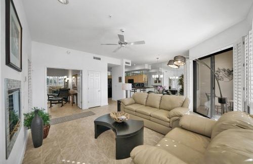 McCormick Ranch Maison | Waterfront 1st Flr, Gated, 2 Bd Office, Trail