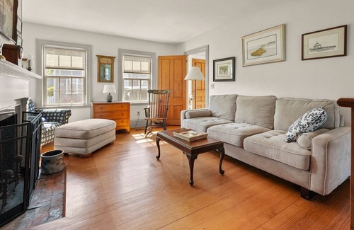 Westport Point Maison | Waterfront- 3 Bedroom Home on Westport Point