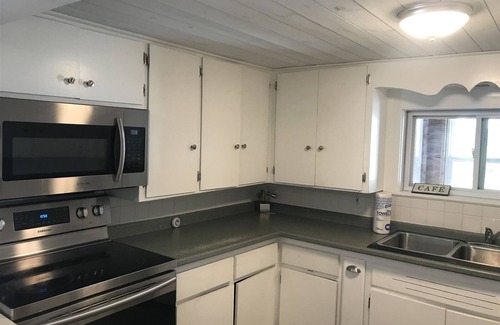 Camp Ellis Maison | Waterfront 5BR/3 bath in Camp Ellis!