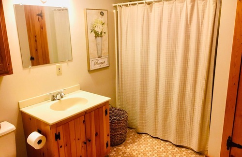 Barnstead Maison | BORD DE L'EAU !! Couchers de soleil - Superbe feuillage d'automne - SKI GUNSTOCK !!