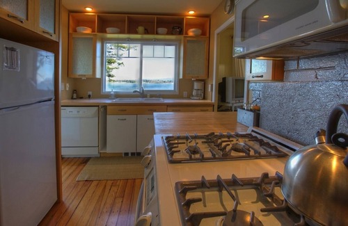 Lummi Island Cottage | Waterfront Beach House à proximité de tout!