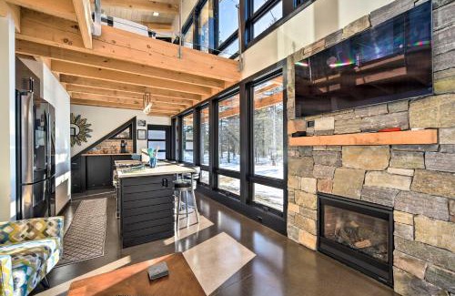 Two Harbors Maison | Waterfront Cabin on Lake Superior with Fire Pit