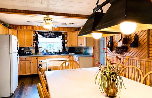 Laurelton Cabine | Waterfront Cabin on Penn's Creek