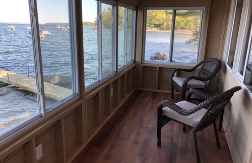 Sebago Cabine | Bord de l'eau Location hebdomadaire sur le lac Sebago!
