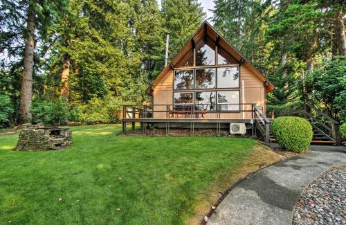 Gig Harbor Maison | Waterfront Cabin with Fire Pit in Gig Harbor!