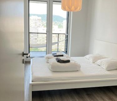 Obuda Appartement | Waterfront City apt Buda Hills Views&Free parking