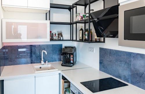 Obuda Appartement | Waterfront City apt Buda Hills Views&Free parking