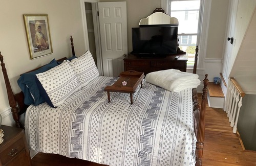 Lewes Autre | Waterfront Coastal Farmhouse